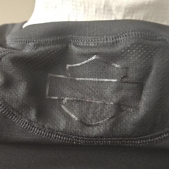 Harley-Davidson Women's Charcoal Long Sleeve Tee - Picture 6 of 16